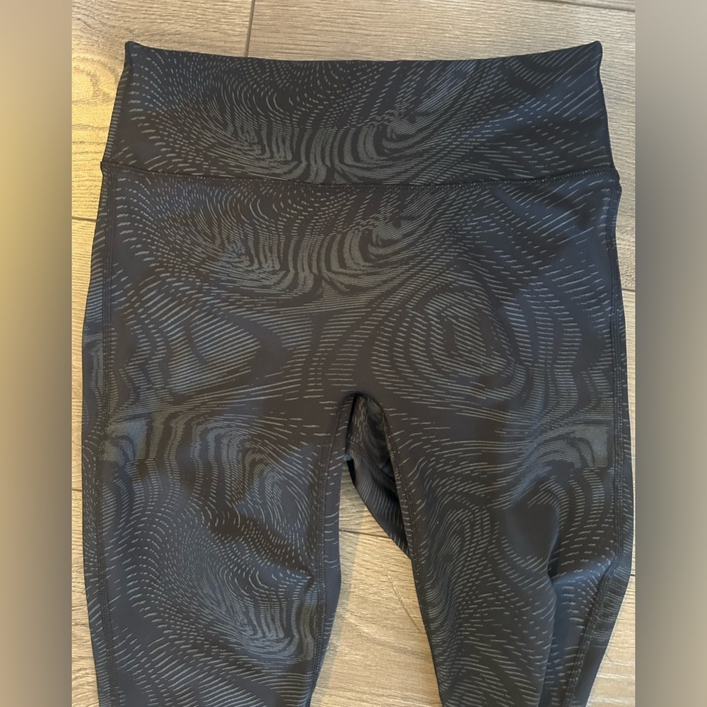 FABLETICS Motion365+ Black and Gray Leggings - Picture 6 of 6